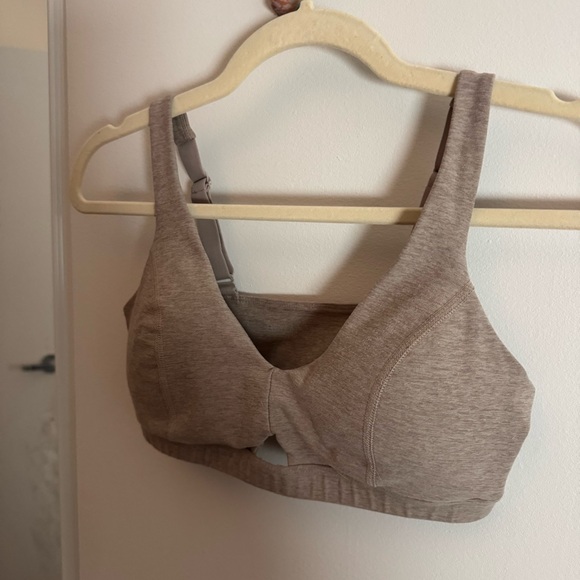 Beyond Yoga Space Dye Oatmeal Taupe Keyhole Sports Bra - Picture 2 of 5